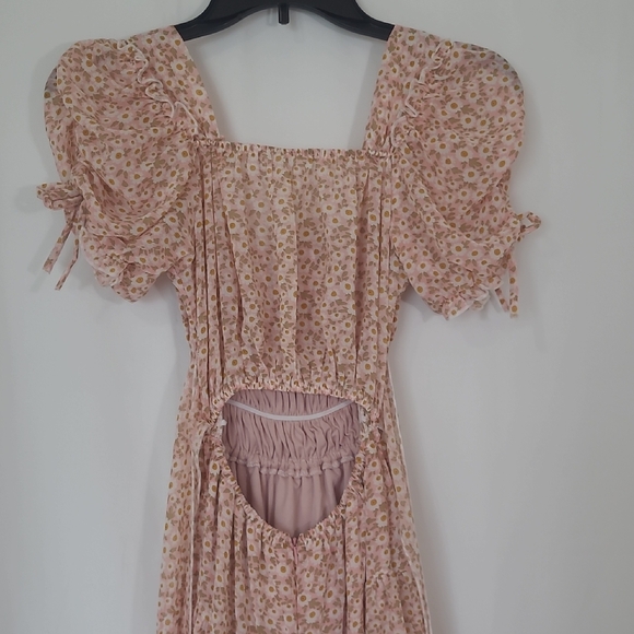 Smocked Square-Neck Pink Floral Midi Dress - Picture 10 of 16